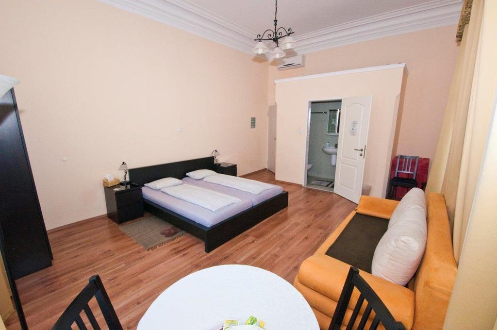 K+T Boardinghouse Hotel Bécs Szoba fotó