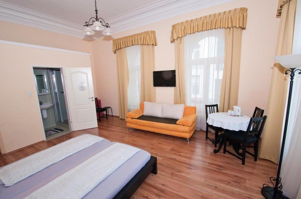 K+T Boardinghouse Hotel Bécs Szoba fotó