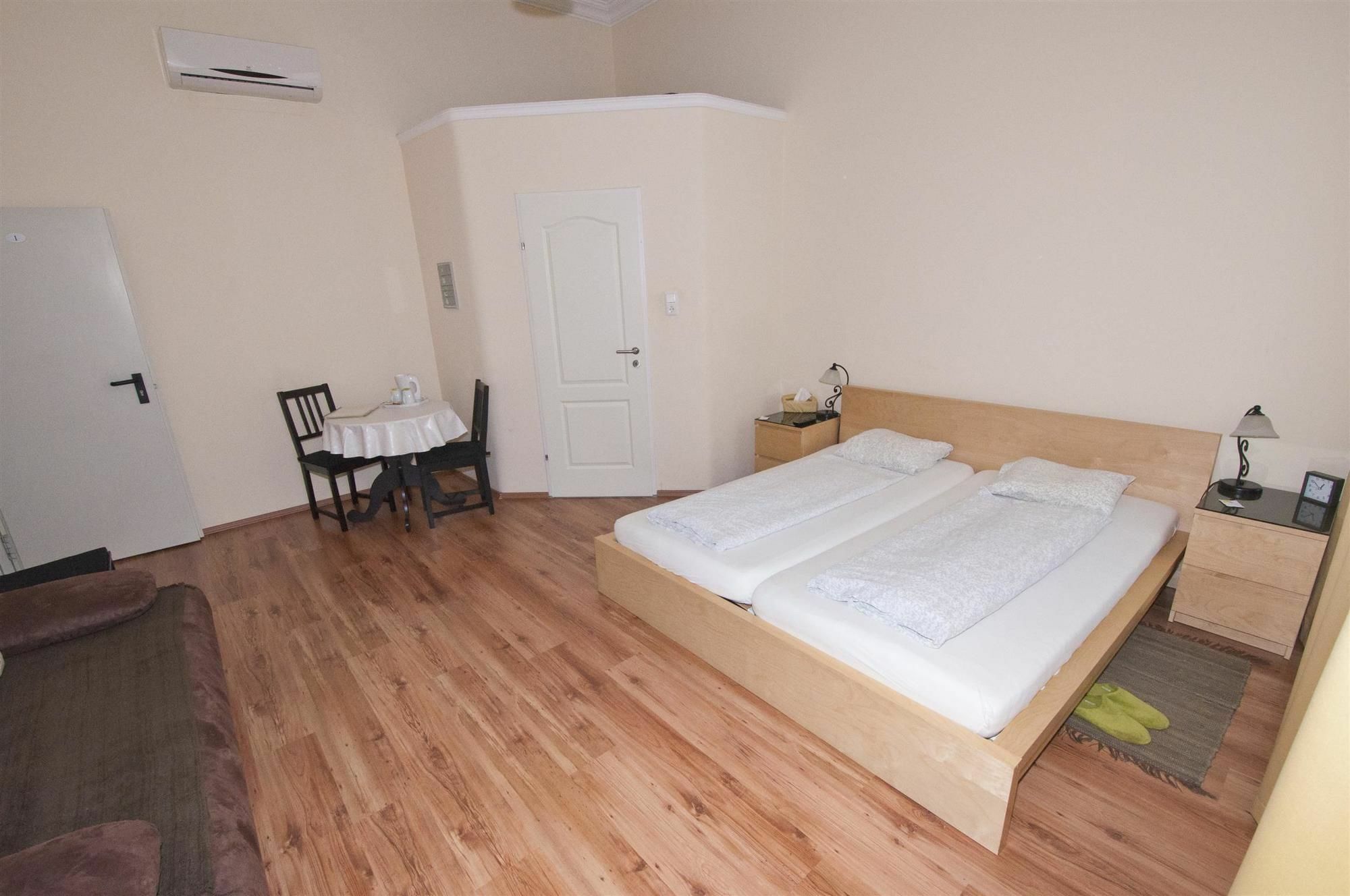 K+T Boardinghouse Hotel Bécs Kültér fotó